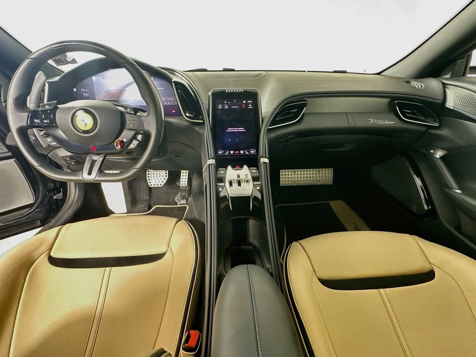 2025 Ferrari Roma Spider - Image 15 of 31