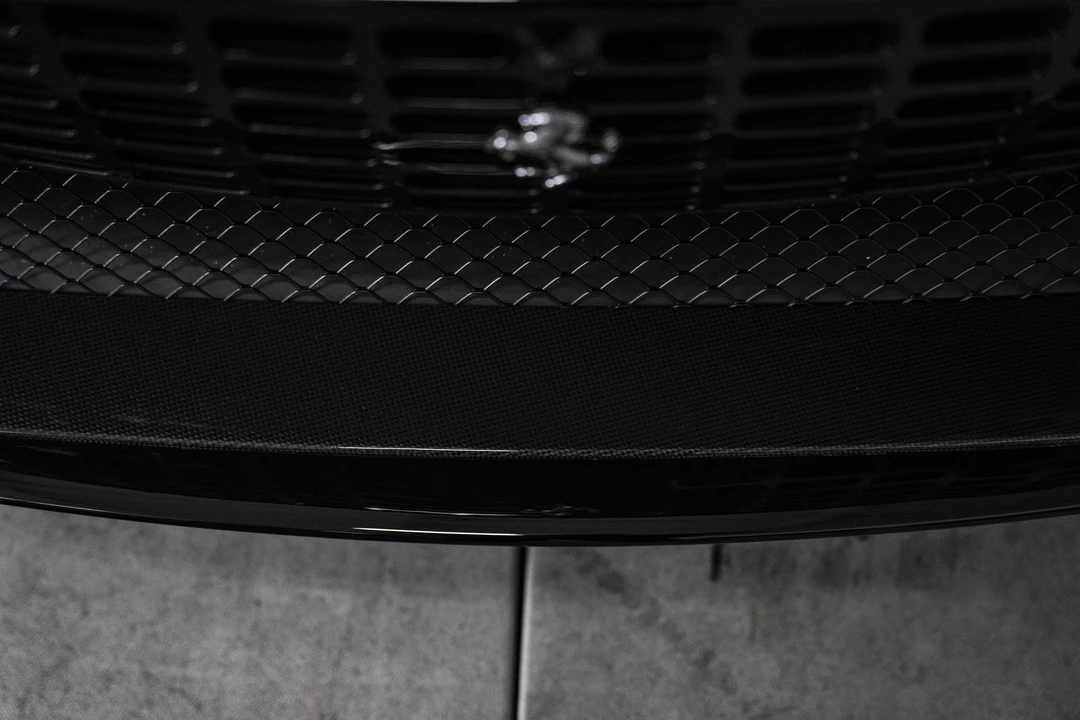 2025 Ferrari Roma Spider - Image 24 of 31