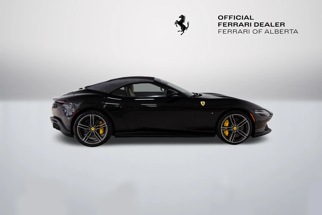2025 Ferrari Roma Spider - Image 12 of 31