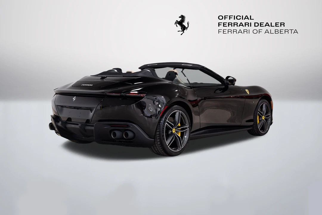 2025 Ferrari Roma Spider - Image 5 of 31