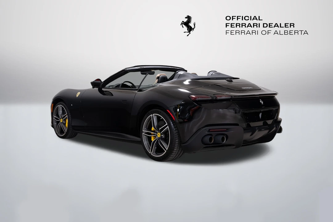 2025 Ferrari Roma Spider - Image 7 of 31