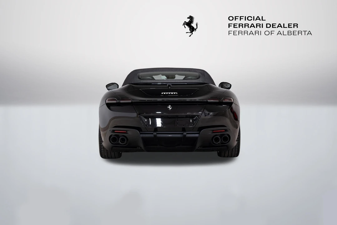 2025 Ferrari Roma Spider - Image 14 of 31