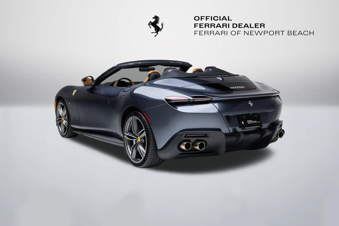2025 Ferrari Roma Spider - Image 12 of 31
