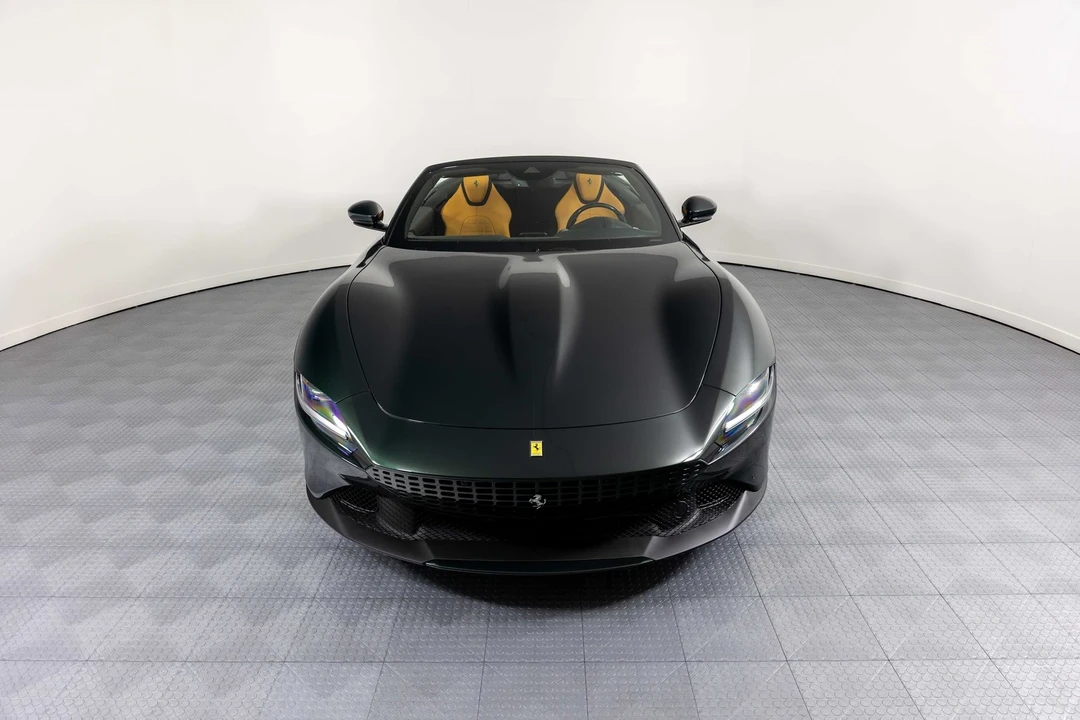 2025 Ferrari Roma Spider - Image 13 of 21