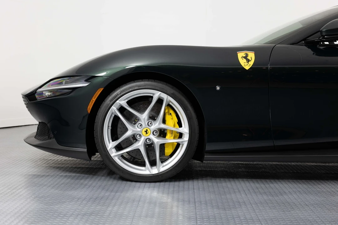 2025 Ferrari Roma Spider - Image 8 of 12