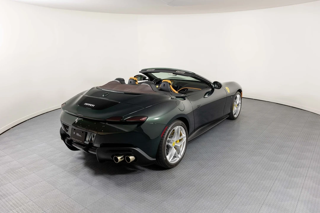2025 Ferrari Roma Spider - Image 2 of 12
