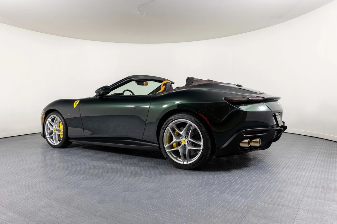 2025 Ferrari Roma Spider - Image 20 of 21