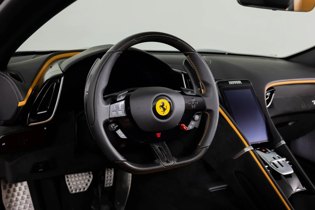 2025 Ferrari Roma Spider - Image 4 of 12