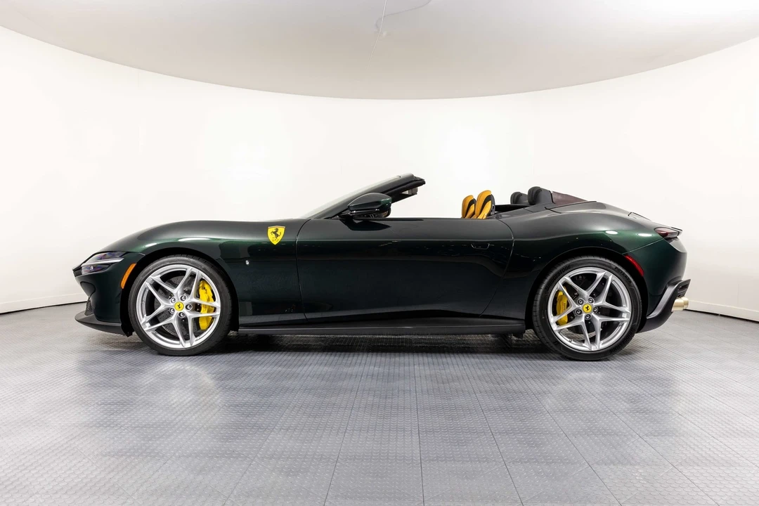 2025 Ferrari Roma Spider - Image 3 of 12