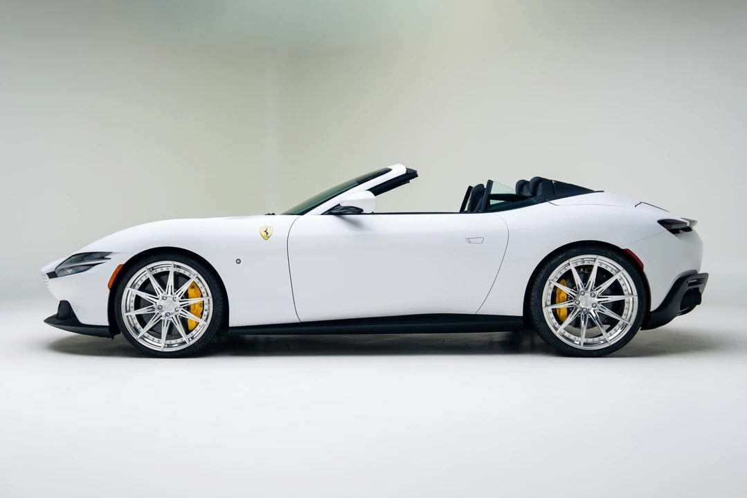 2025 Ferrari Roma Spider - Image 3 of 21