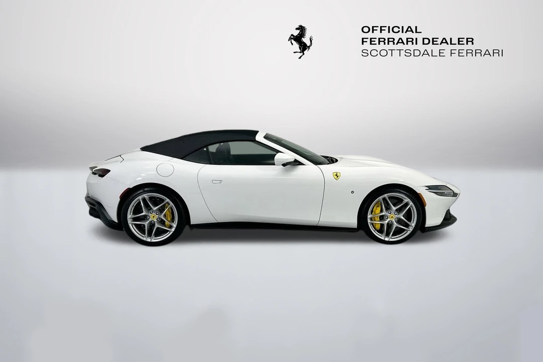 2025 Ferrari Roma Spider - Image 4 of 31