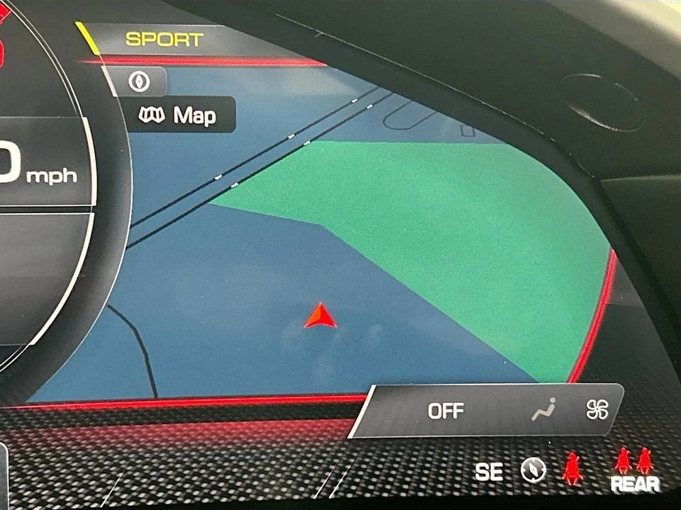 2025 Ferrari Roma Spider - Image 14 of 31