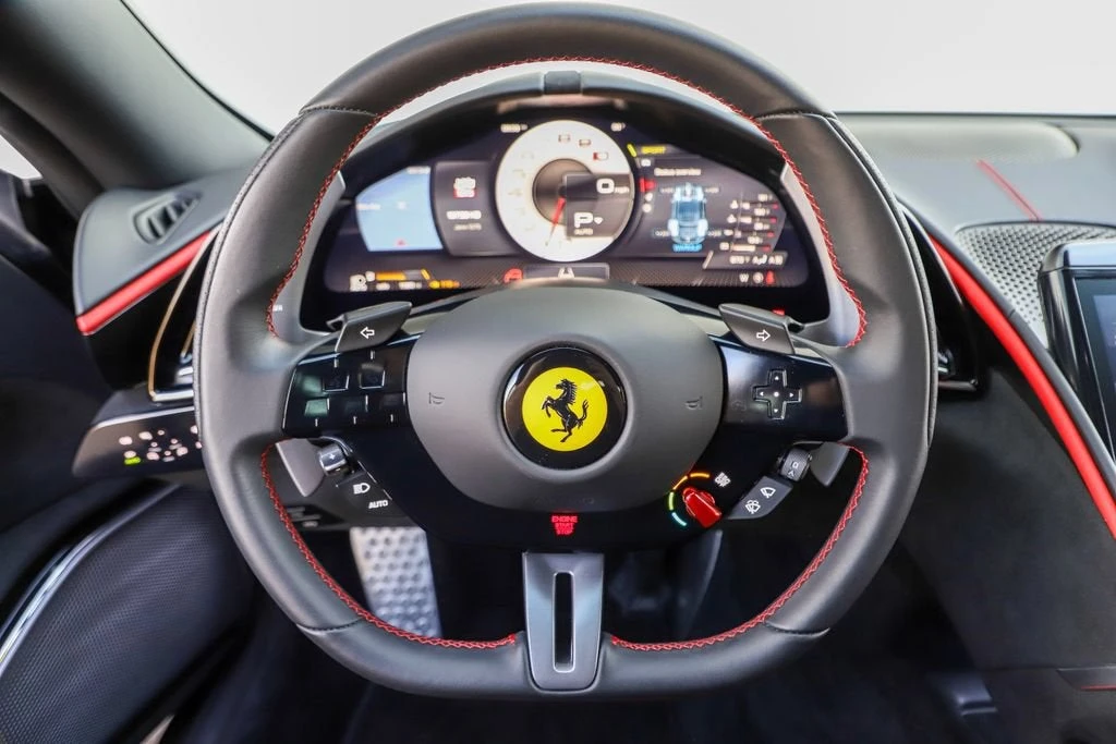 2025 Ferrari Roma Spider - Image 24 of 31