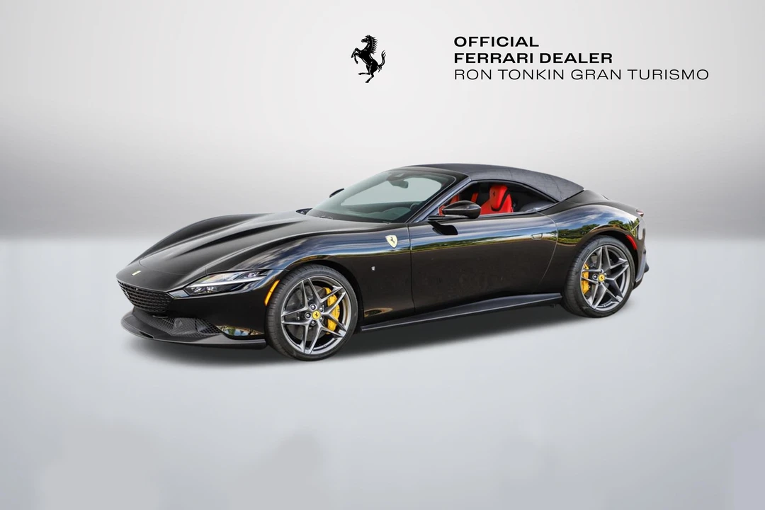 2025 Ferrari Roma Spider - Image 19 of 31