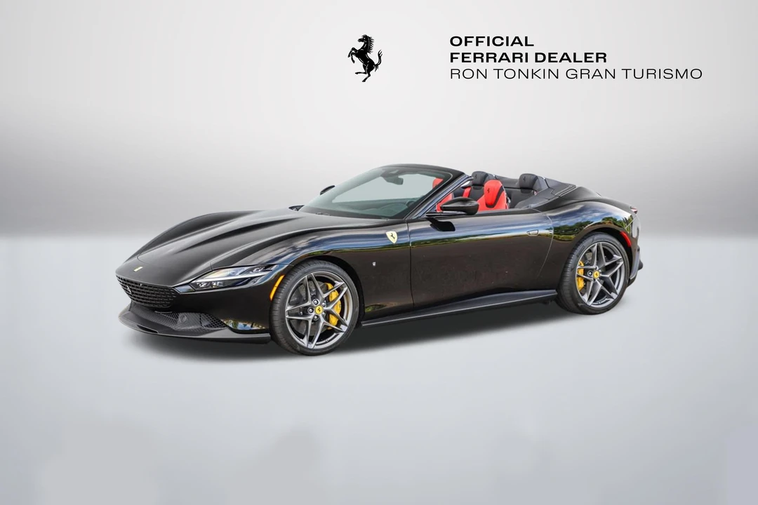 2025 Ferrari Roma Spider - Image 13 of 31