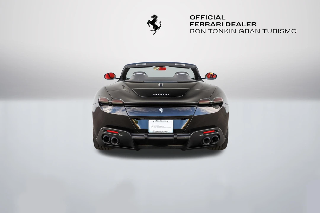 2025 Ferrari Roma Spider - Image 7 of 31