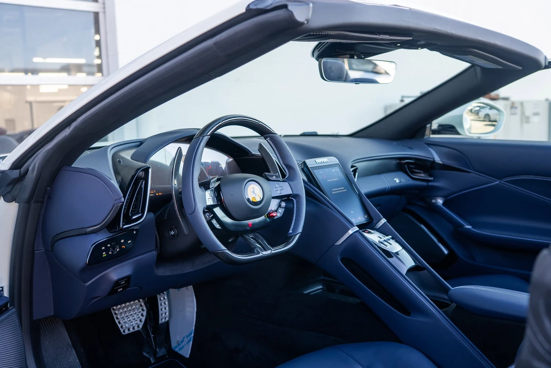 2025 Ferrari Roma Spider - Image 16 of 27