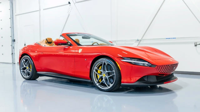 2025 Ferrari Roma Spider - Image 13 of 16