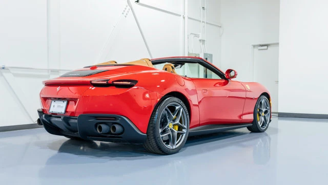 2025 Ferrari Roma Spider - Image 16 of 16