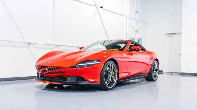 2025 Ferrari Roma Spider - Image 2 of 16
