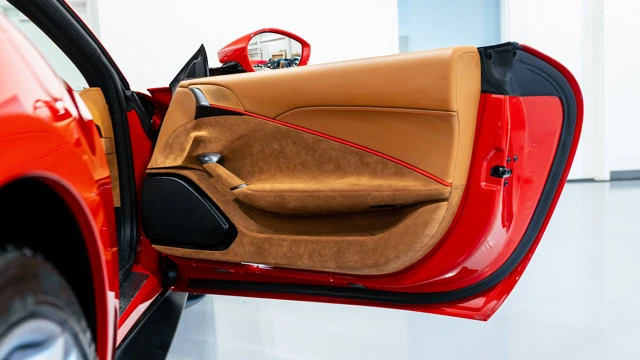 2025 Ferrari Roma Spider - Image 12 of 16
