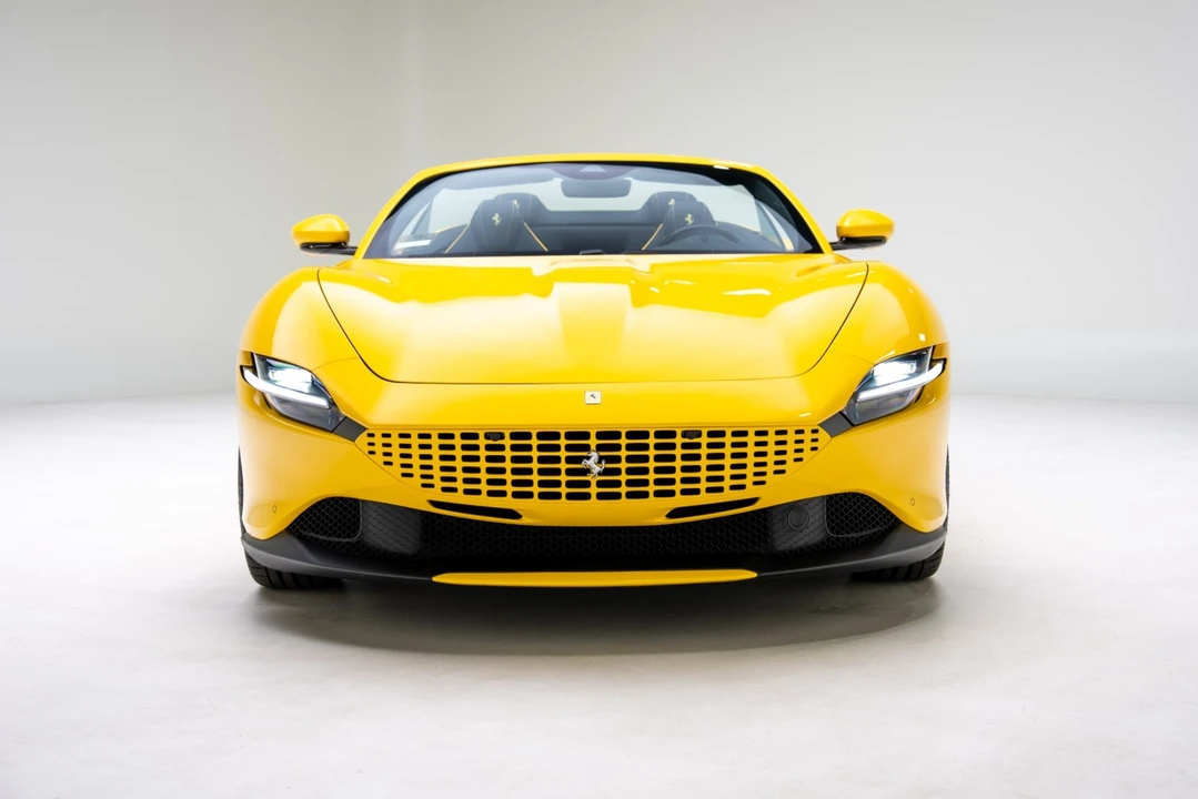 2025 Ferrari Roma Spider - Image 4 of 21
