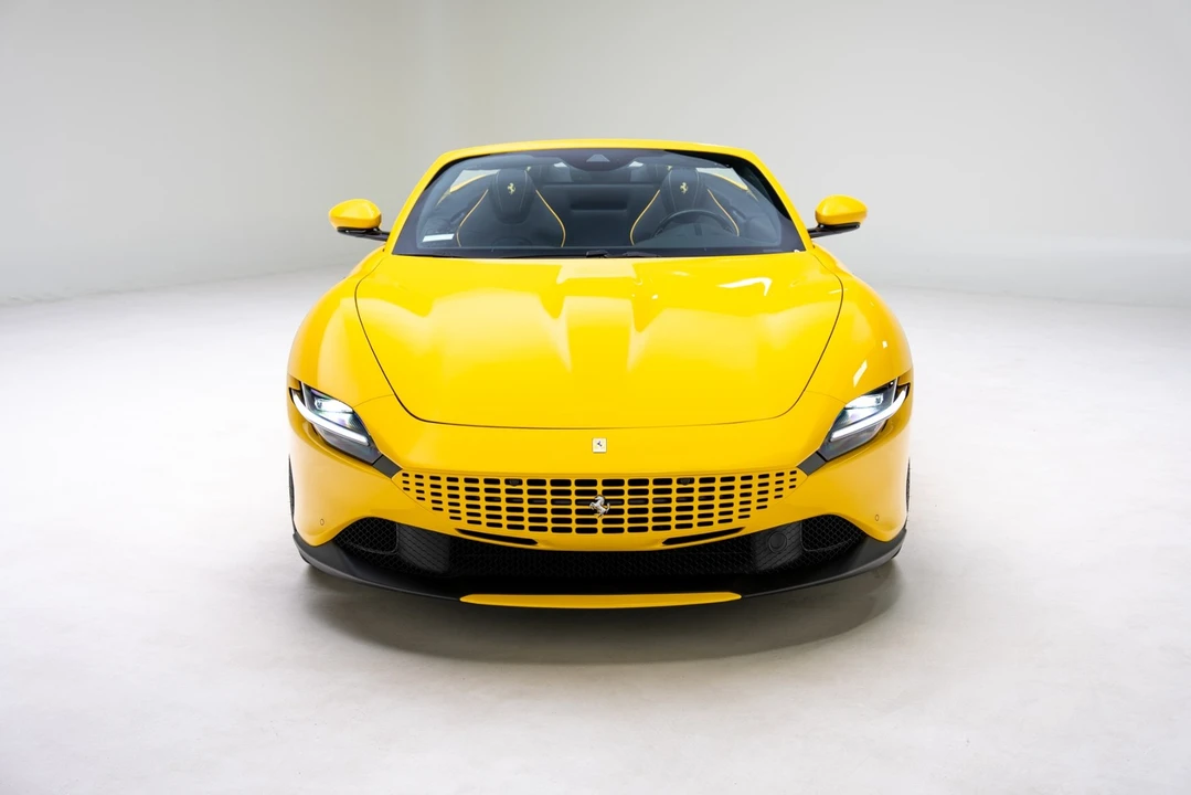 2025 Ferrari Roma Spider - Image 8 of 21