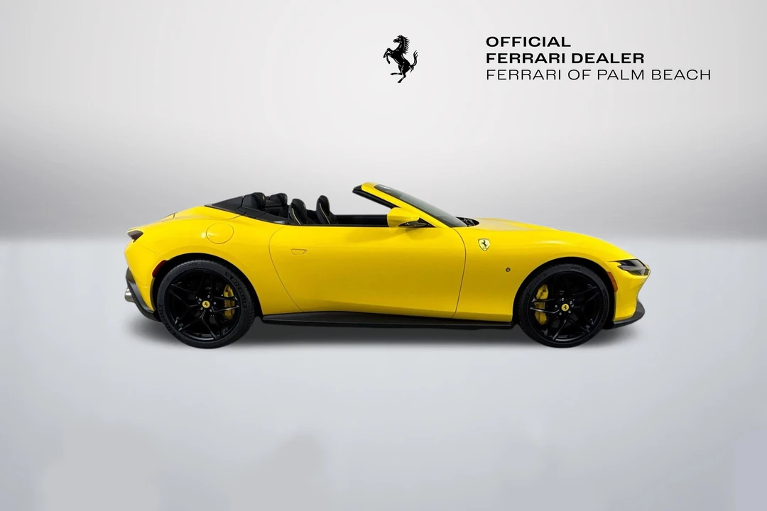 2025 Ferrari Roma Spider - Image 8 of 31