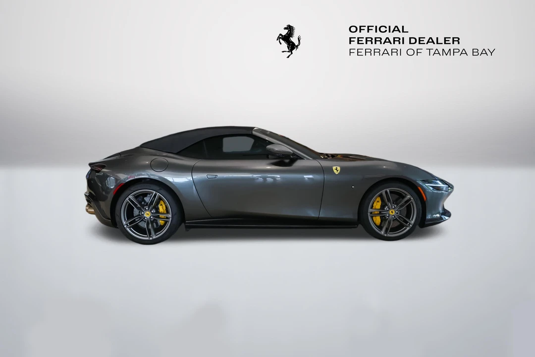 2025 Ferrari Roma Spider - Image 18 of 31