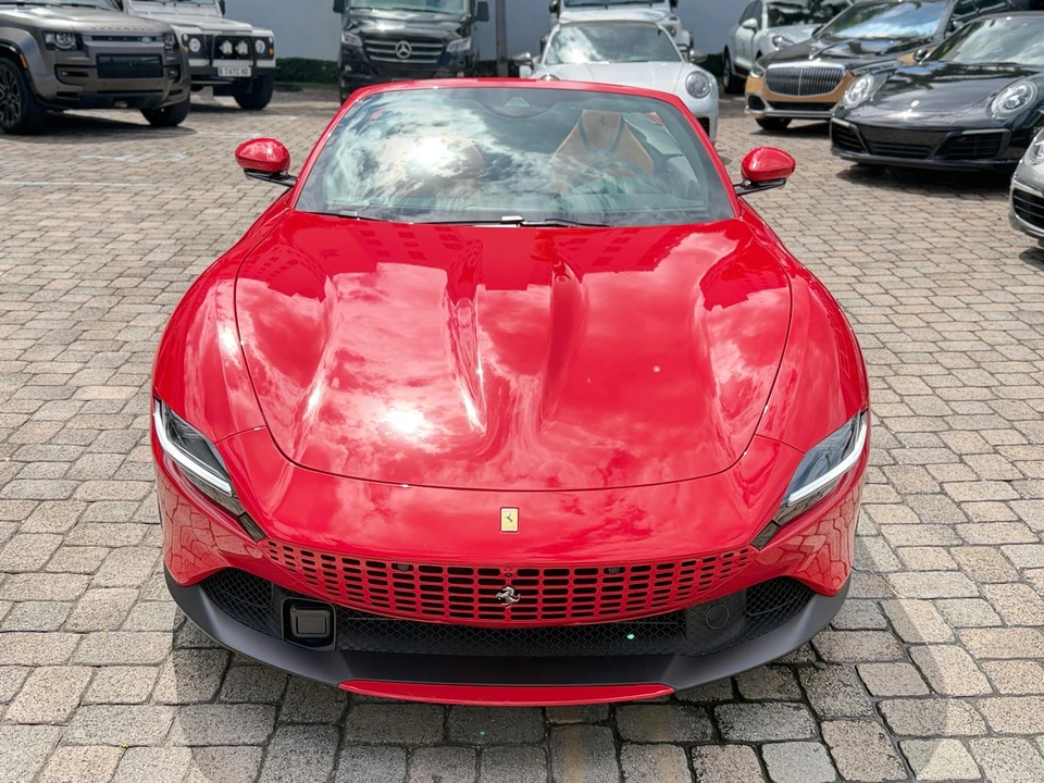 2025 Ferrari Roma Spider - Image 6 of 31