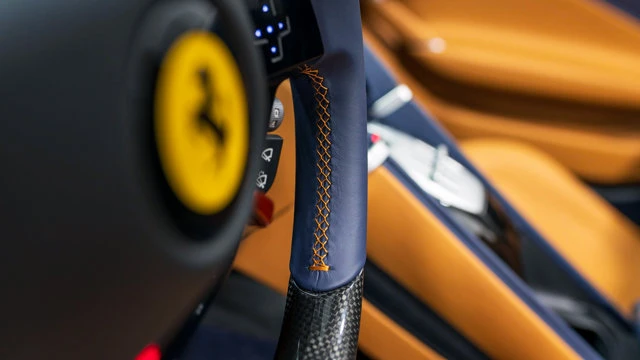 2025 Ferrari Roma Spider - Image 5 of 18