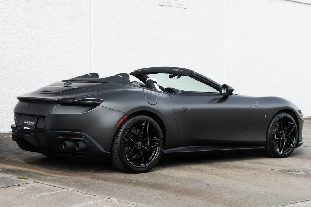 2025 Ferrari Roma Spider - Image 5 of 21