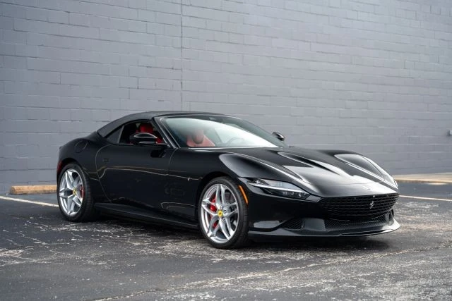 2025 Ferrari Roma Spider - Image 8 of 26