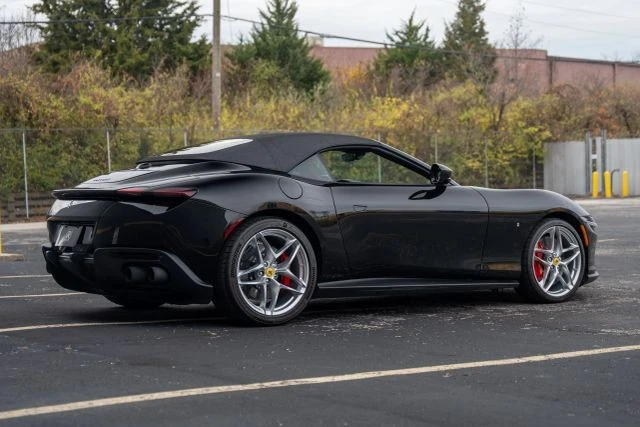 2025 Ferrari Roma Spider - Image 4 of 21