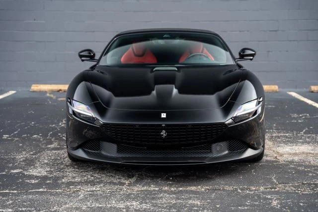 2025 Ferrari Roma Spider - Image 7 of 26