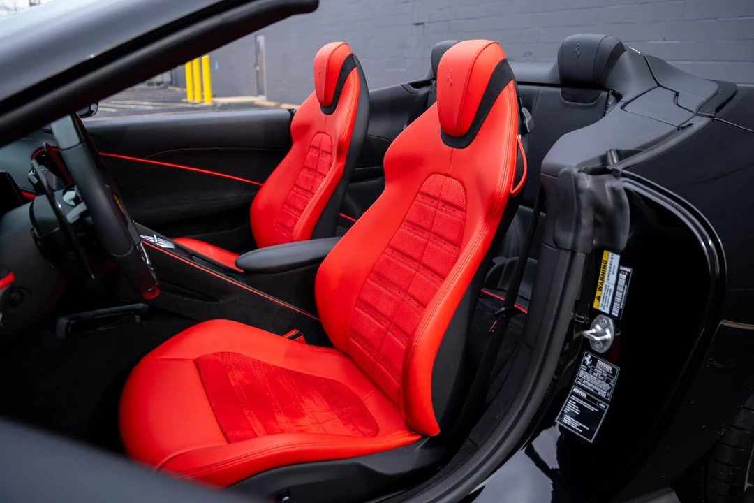 2025 Ferrari Roma Spider - Image 21 of 24