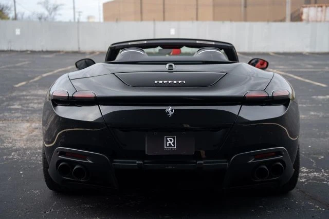 2025 Ferrari Roma Spider - Image 17 of 26