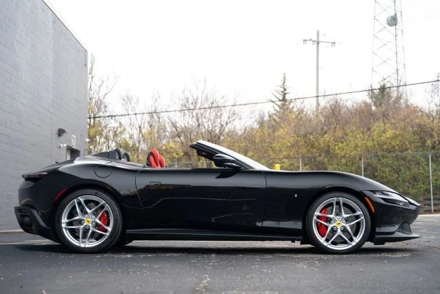 2025 Ferrari Roma Spider - Image 16 of 21
