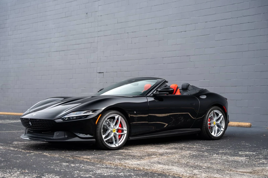 2025 Ferrari Roma Spider - Image 4 of 24