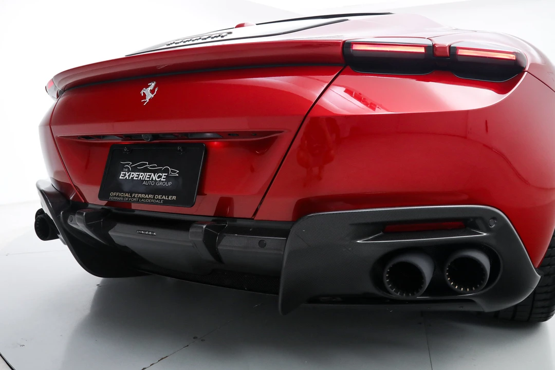2025 Ferrari Roma Spider - Image 21 of 31