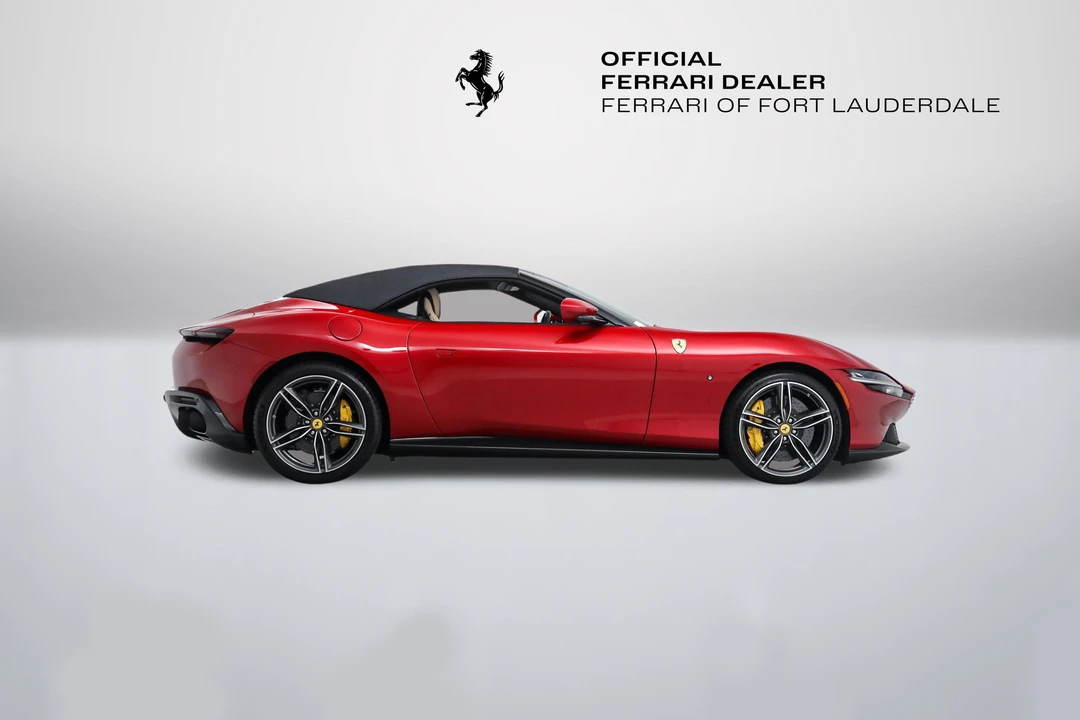 2025 Ferrari Roma Spider - Image 12 of 31