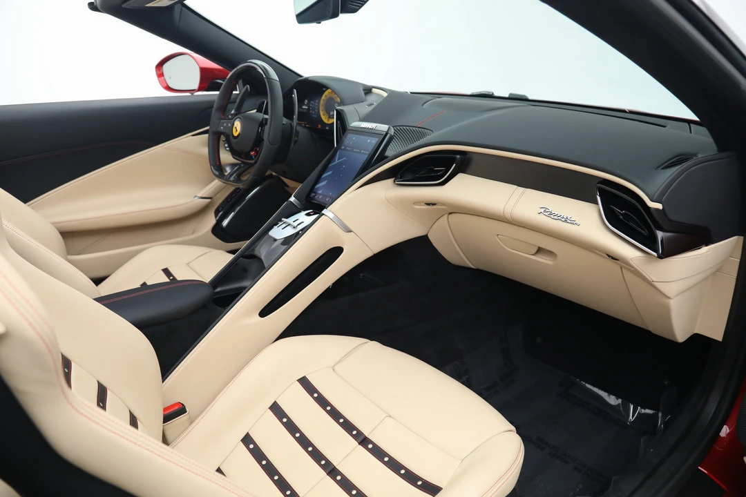 2025 Ferrari Roma Spider - Image 23 of 31