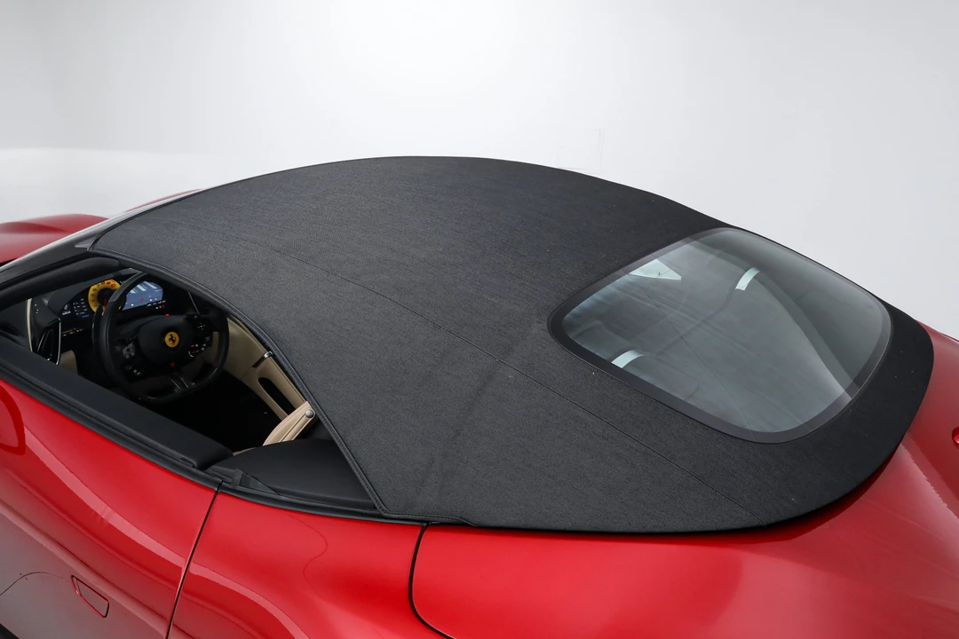 2025 Ferrari Roma Spider - Image 8 of 31