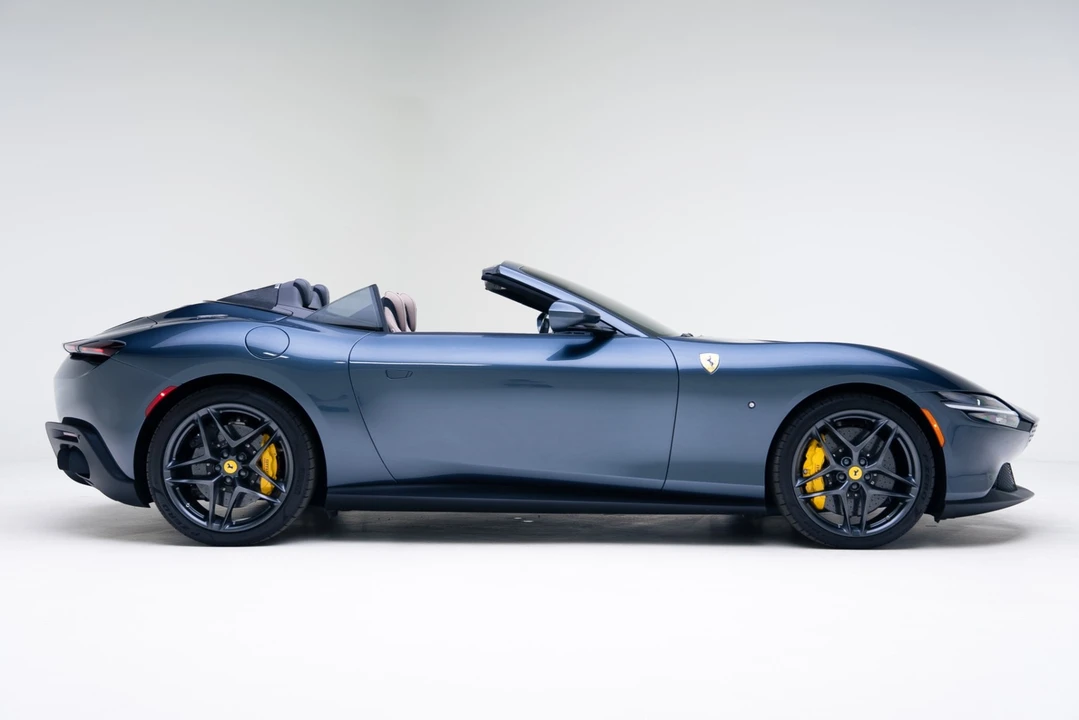 2025 Ferrari Roma Spider - Image 3 of 21