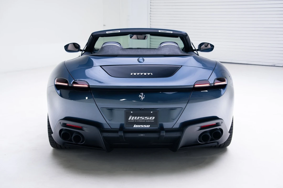 2025 Ferrari Roma Spider - Image 6 of 21