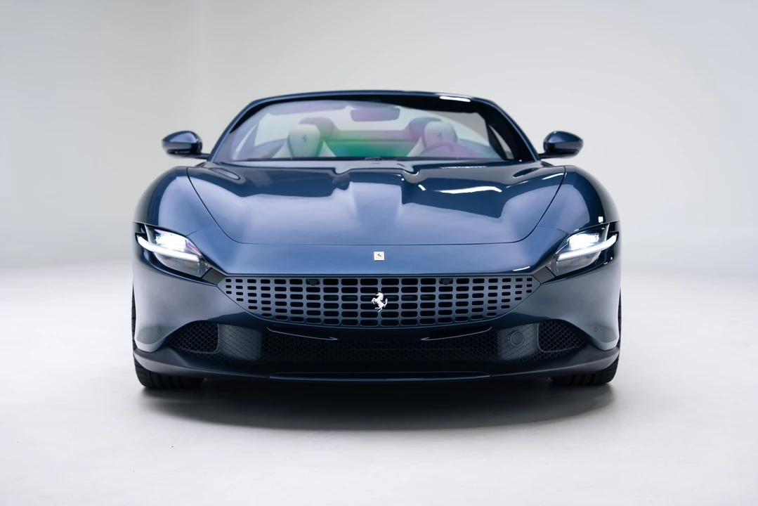 2025 Ferrari Roma Spider - Image 4 of 21