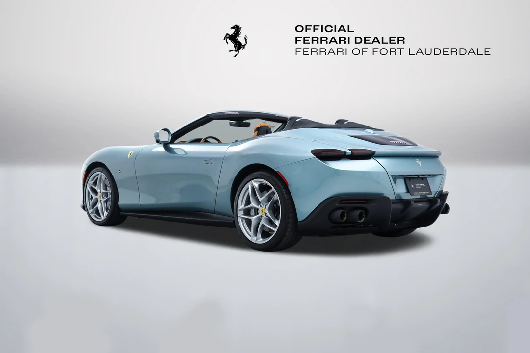 2025 Ferrari Roma Spider - Image 8 of 31