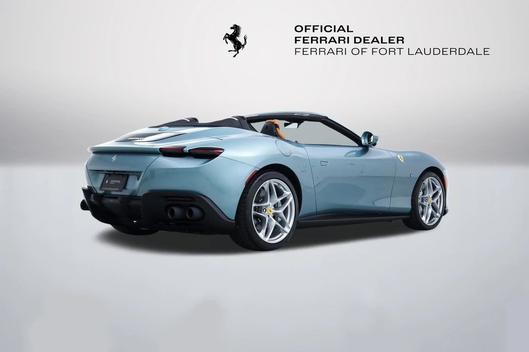 2025 Ferrari Roma Spider - Image 3 of 31