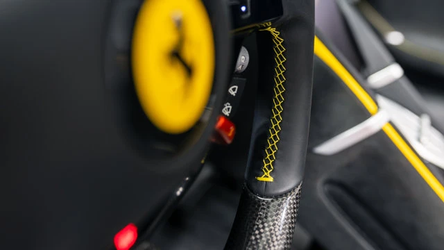 2025 Ferrari Roma Spider - Image 6 of 18