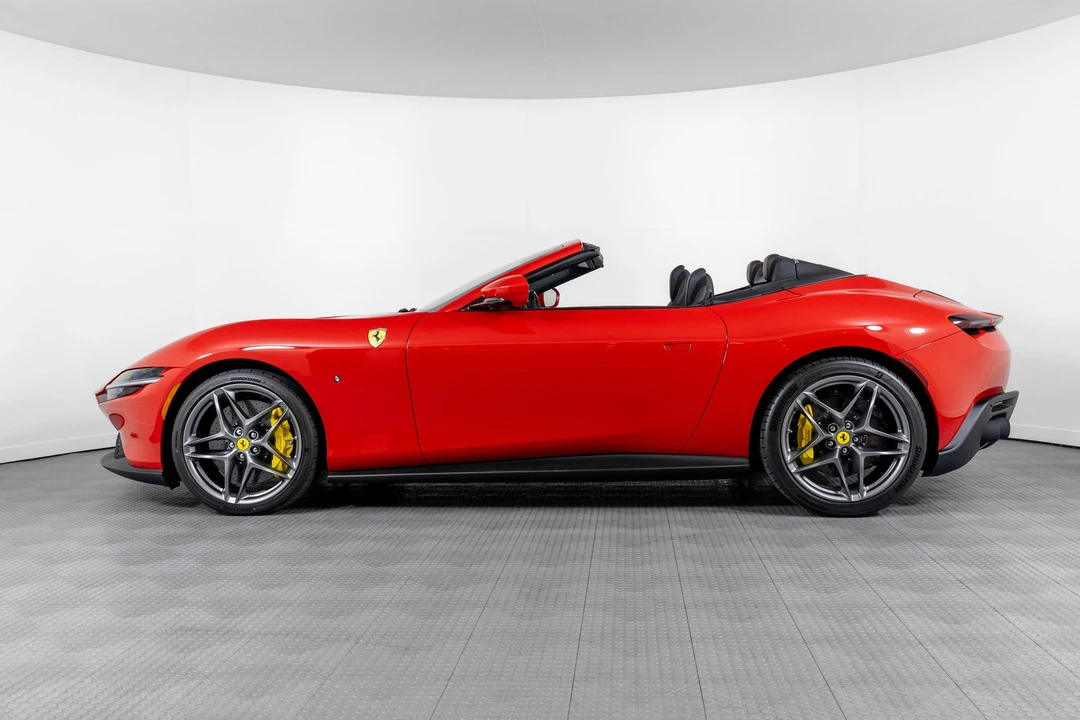 2025 Ferrari Roma Spider - Image 3 of 21
